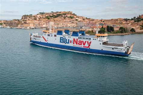 porto di portoferraio blu navy